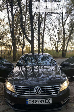 Купе Volkswagen CC / Passat CC 2014 в Киеве