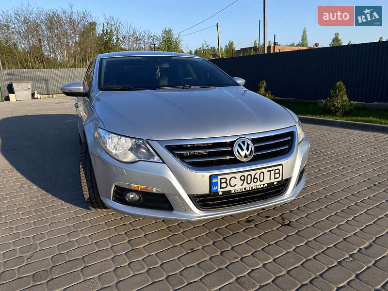 Купе Volkswagen CC / Passat CC 2011 в Шептицькому