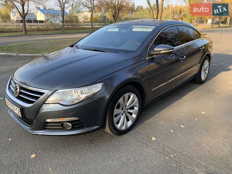 Купе Volkswagen CC / Passat CC 2011 в Киеве