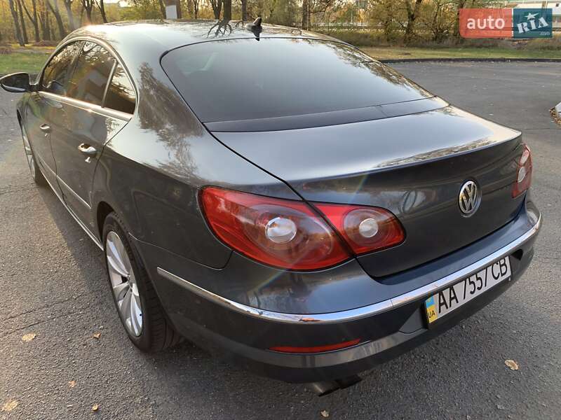 Купе Volkswagen CC / Passat CC 2011 в Киеве
