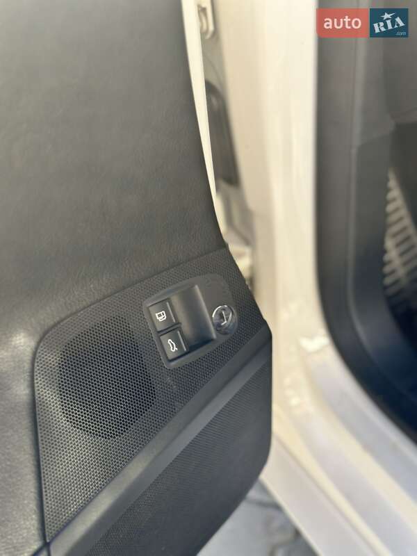 Купе Volkswagen CC / Passat CC 2012 в Черновцах фото 48 Купе Volkswagen CC / Passat CC 2012 в Черновцах