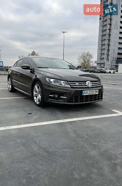 Купе Volkswagen CC / Passat CC 2015 в Києві