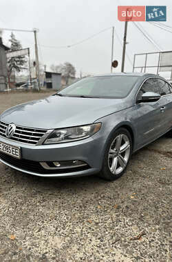 Купе Volkswagen CC / Passat CC 2012 в Чернівцях