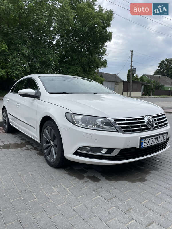 Купе Volkswagen CC / Passat CC 2012 в Ирпене