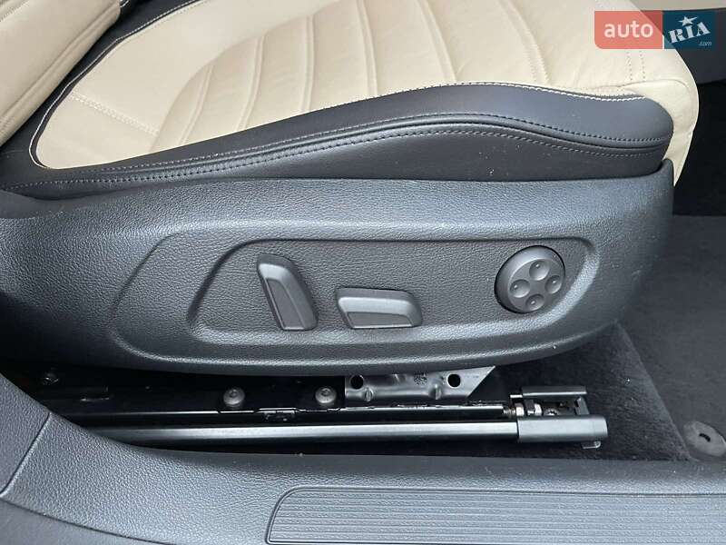 Купе Volkswagen CC / Passat CC 2016 в Харькове