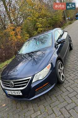Купе Volkswagen CC / Passat CC 2011 в 