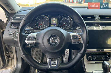 Купе Volkswagen CC / Passat CC 2011 в Львове