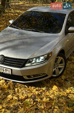 Купе Volkswagen CC / Passat CC 2012 в Киеве