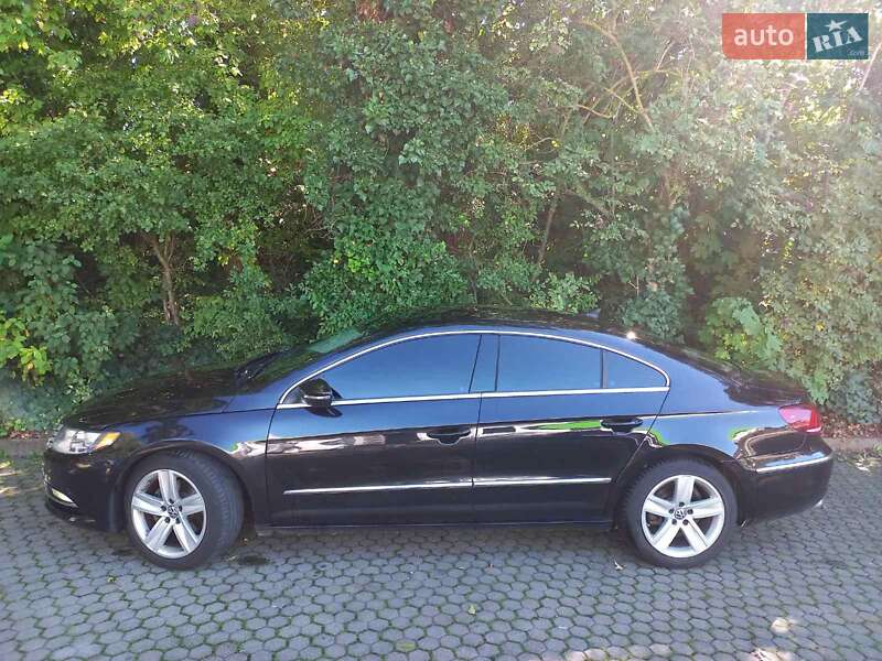 Купе Volkswagen CC / Passat CC 2014 в Калуші