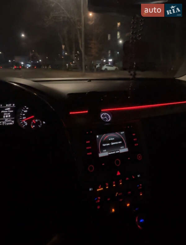 Купе Volkswagen CC / Passat CC 2013 в Львові