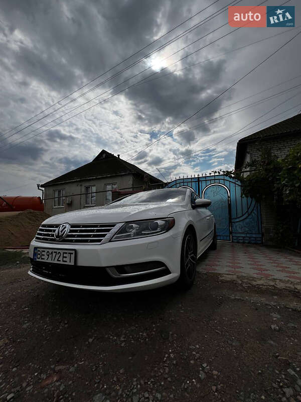 Купе Volkswagen CC / Passat CC 2014 в Киеве