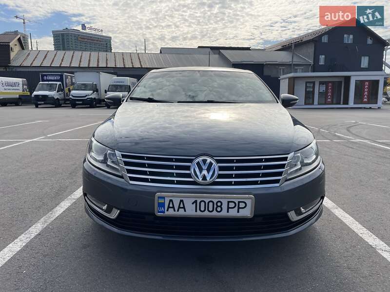 Купе Volkswagen CC / Passat CC 2013 в Киеве