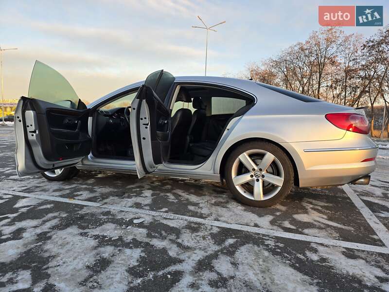 Купе Volkswagen CC / Passat CC 2011 в Днепре