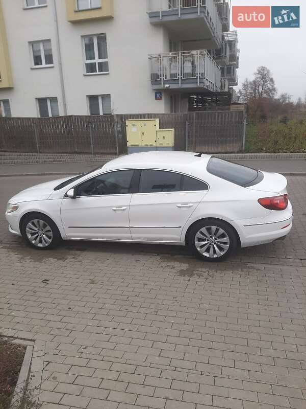Купе Volkswagen CC / Passat CC 2010 в Херсоне