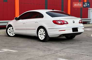 Купе Volkswagen CC / Passat CC 2010 в 