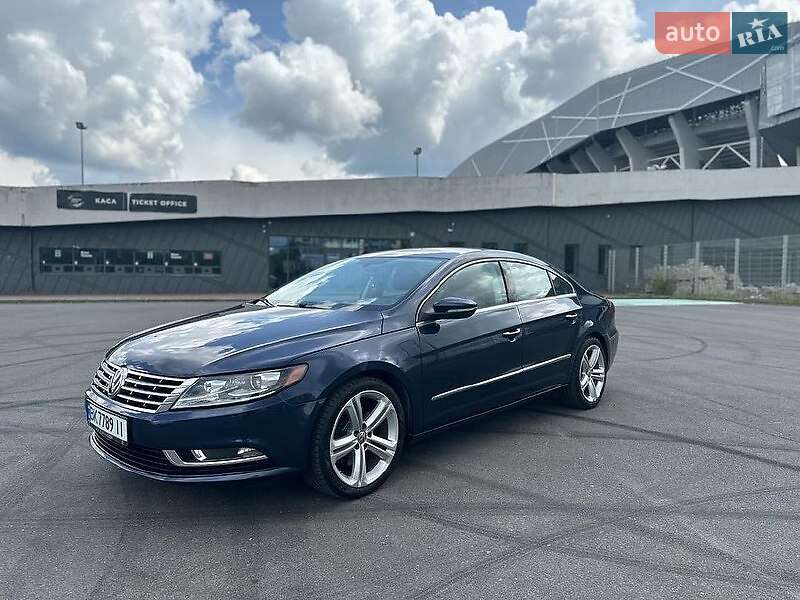 Купе Volkswagen CC / Passat CC 2012 в Львове