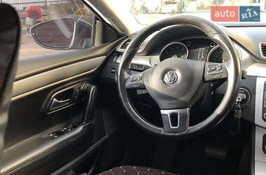 Купе Volkswagen CC / Passat CC 2011 в 