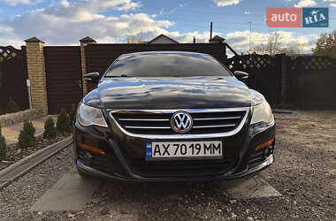 Купе Volkswagen CC / Passat CC 2011 в 