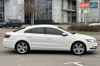 Купе Volkswagen CC / Passat CC 2012 в Києві