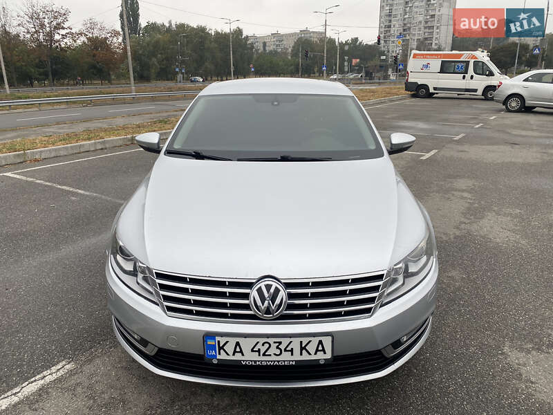 Купе Volkswagen CC / Passat CC 2013 в Киеве