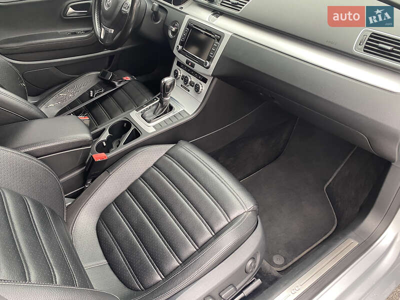 Купе Volkswagen CC / Passat CC 2013 в Киеве