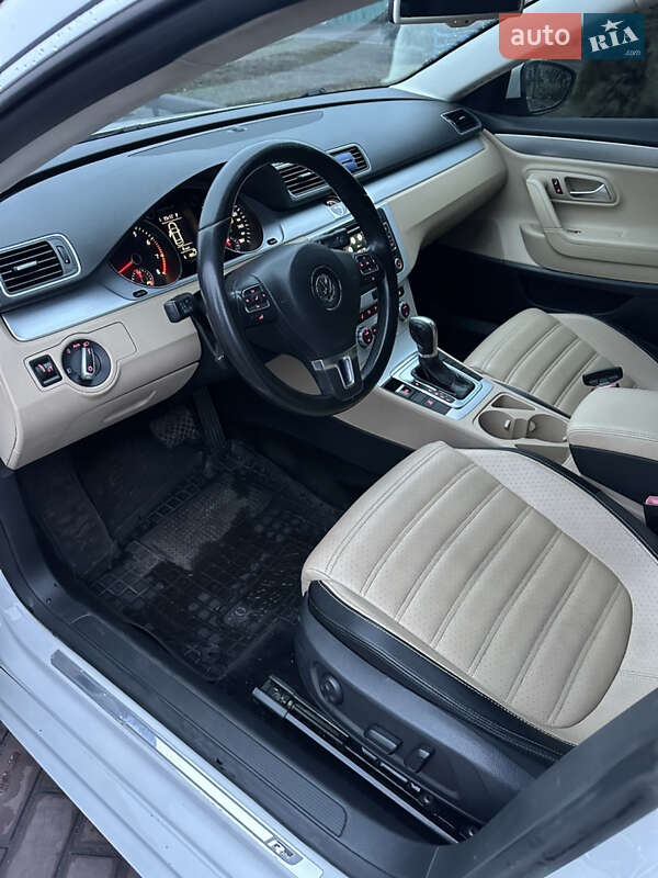 Купе Volkswagen CC / Passat CC 2012 в Днепре