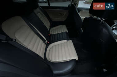 Купе Volkswagen CC / Passat CC 2012 в 