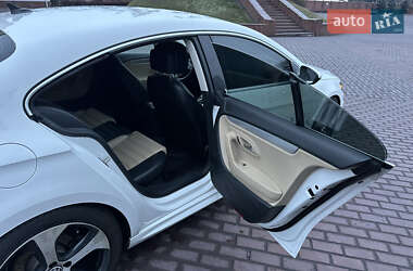 Купе Volkswagen CC / Passat CC 2012 в 