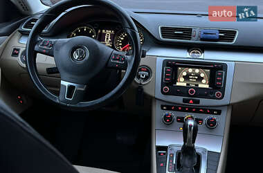 Купе Volkswagen CC / Passat CC 2012 в 