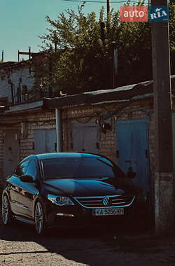 Купе Volkswagen CC / Passat CC 2011 в 