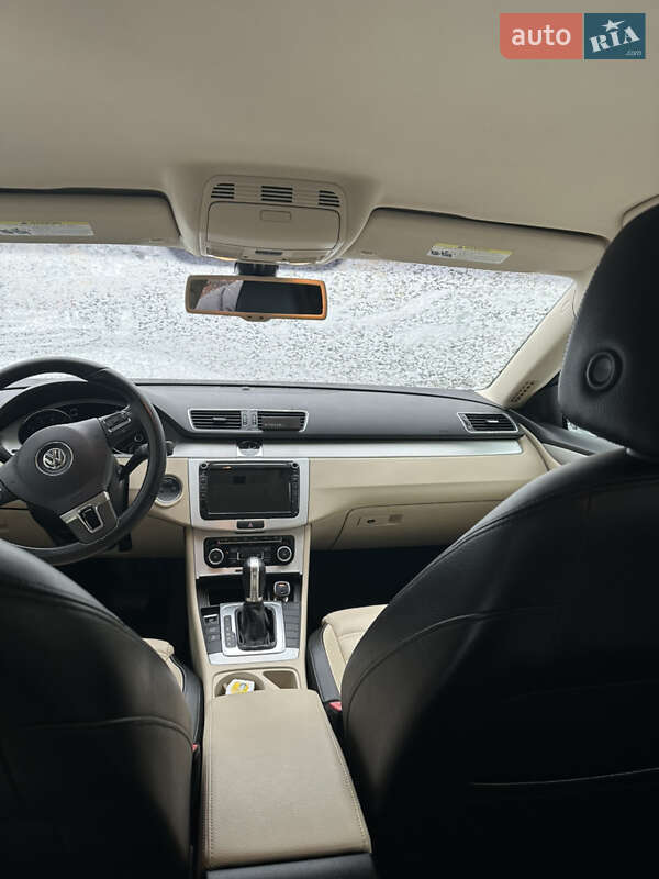 Купе Volkswagen CC / Passat CC 2011 в Ивано-Франковске