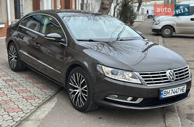 Купе Volkswagen CC / Passat CC 2013 в Николаеве