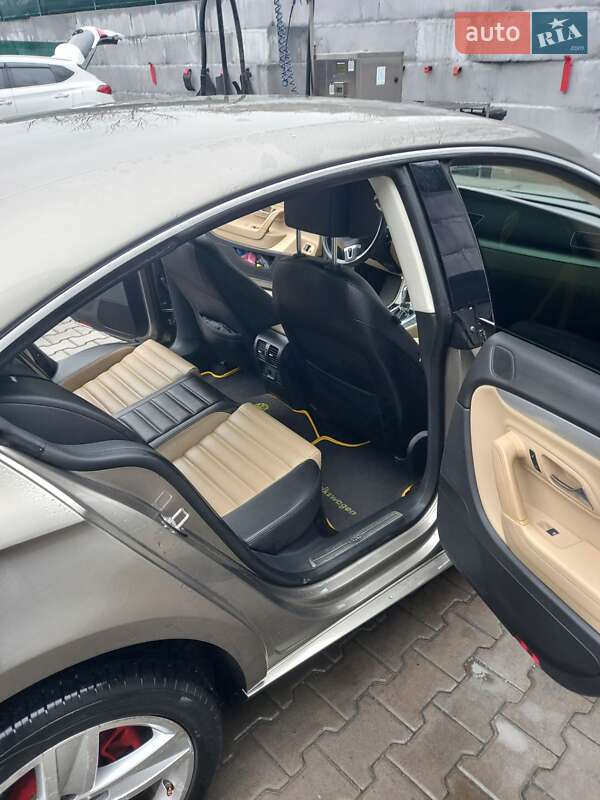 Купе Volkswagen CC / Passat CC 2013 в Обухове