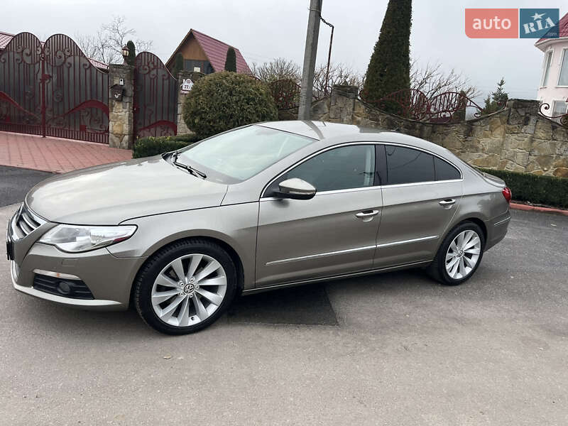 Купе Volkswagen CC / Passat CC 2010 в Могилев-Подольске