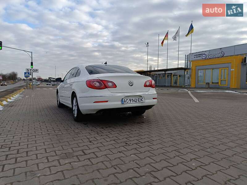 Купе Volkswagen CC / Passat CC 2011 в Луцьку