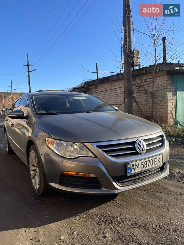 Купе Volkswagen CC / Passat CC 2010 в 