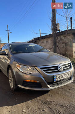 Купе Volkswagen CC / Passat CC 2010 в 