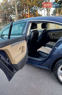 Купе Volkswagen CC / Passat CC 2012 в 