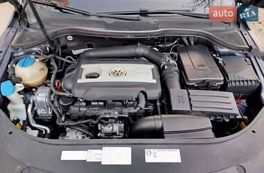 Купе Volkswagen CC / Passat CC 2012 в 