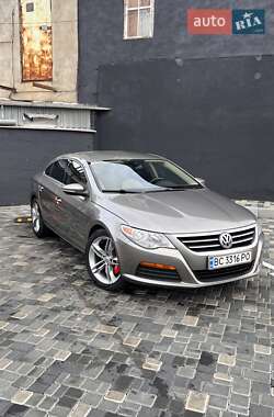 Купе Volkswagen CC / Passat CC 2011 в Миколаєві