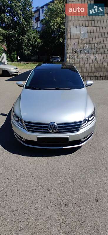 Купе Volkswagen CC / Passat CC 2012 в Киеве