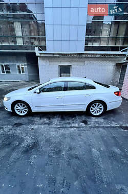 Купе Volkswagen CC / Passat CC 2013 в 