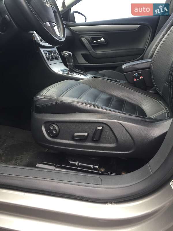 Купе Volkswagen CC / Passat CC 2010 в Березному