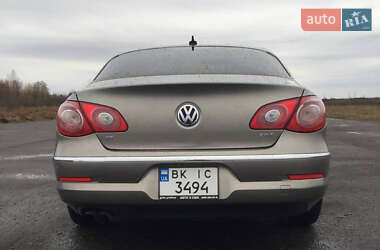 Купе Volkswagen CC / Passat CC 2010 в 