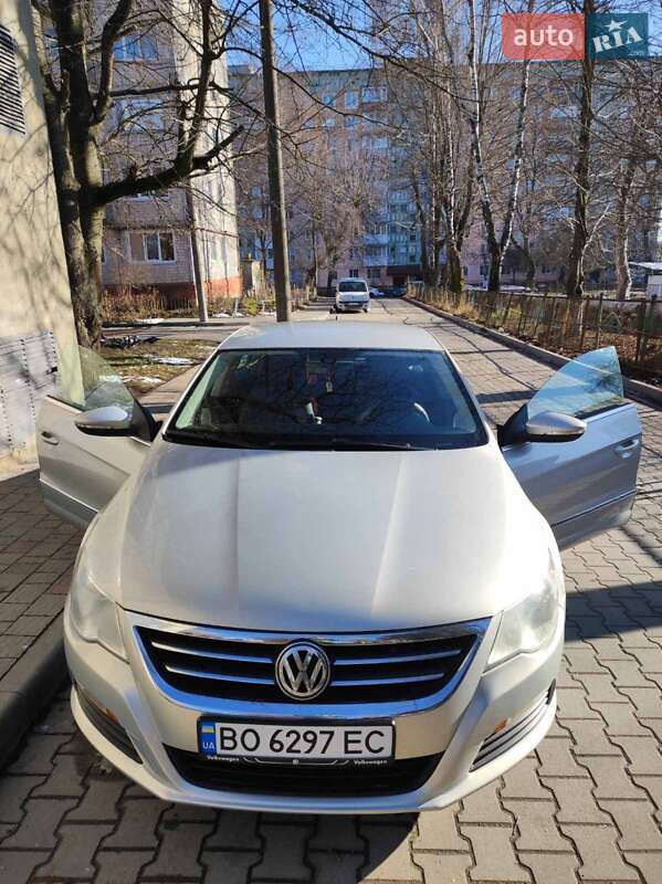 Купе Volkswagen CC / Passat CC 2011 в Тернополі