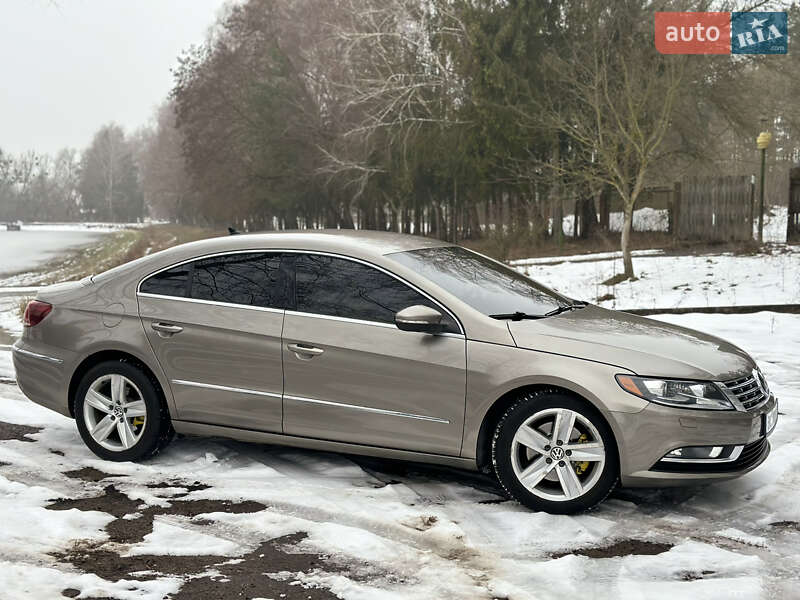 Купе Volkswagen CC / Passat CC 2012 в Львові