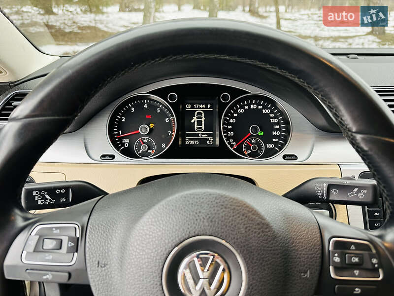 Купе Volkswagen CC / Passat CC 2012 в Львові