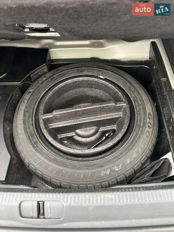 Купе Volkswagen CC / Passat CC 2012 в Львові