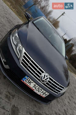 Купе Volkswagen CC / Passat CC 2012 в Здолбуніві