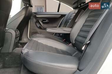 Купе Volkswagen CC / Passat CC 2011 в 